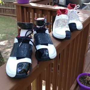 2 pairs of Jordan XX